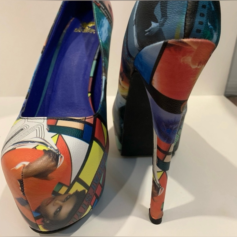 Multicolored Vogue Magazine Style Heels Size 8 With Purse